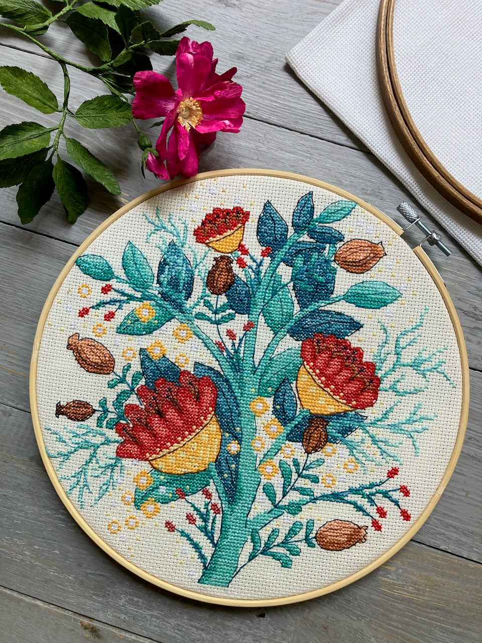 Magic floral branch - cross stitch pattern
