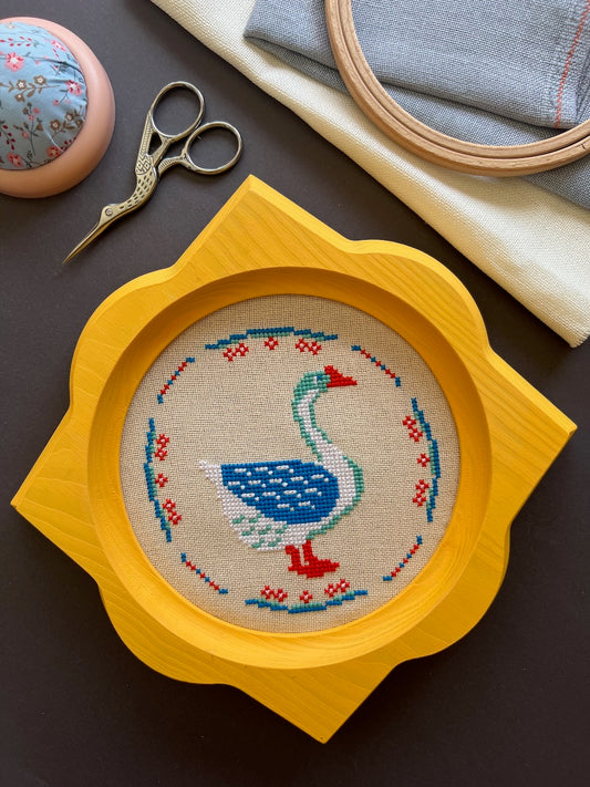 Funny goose - cross stitch pattern
