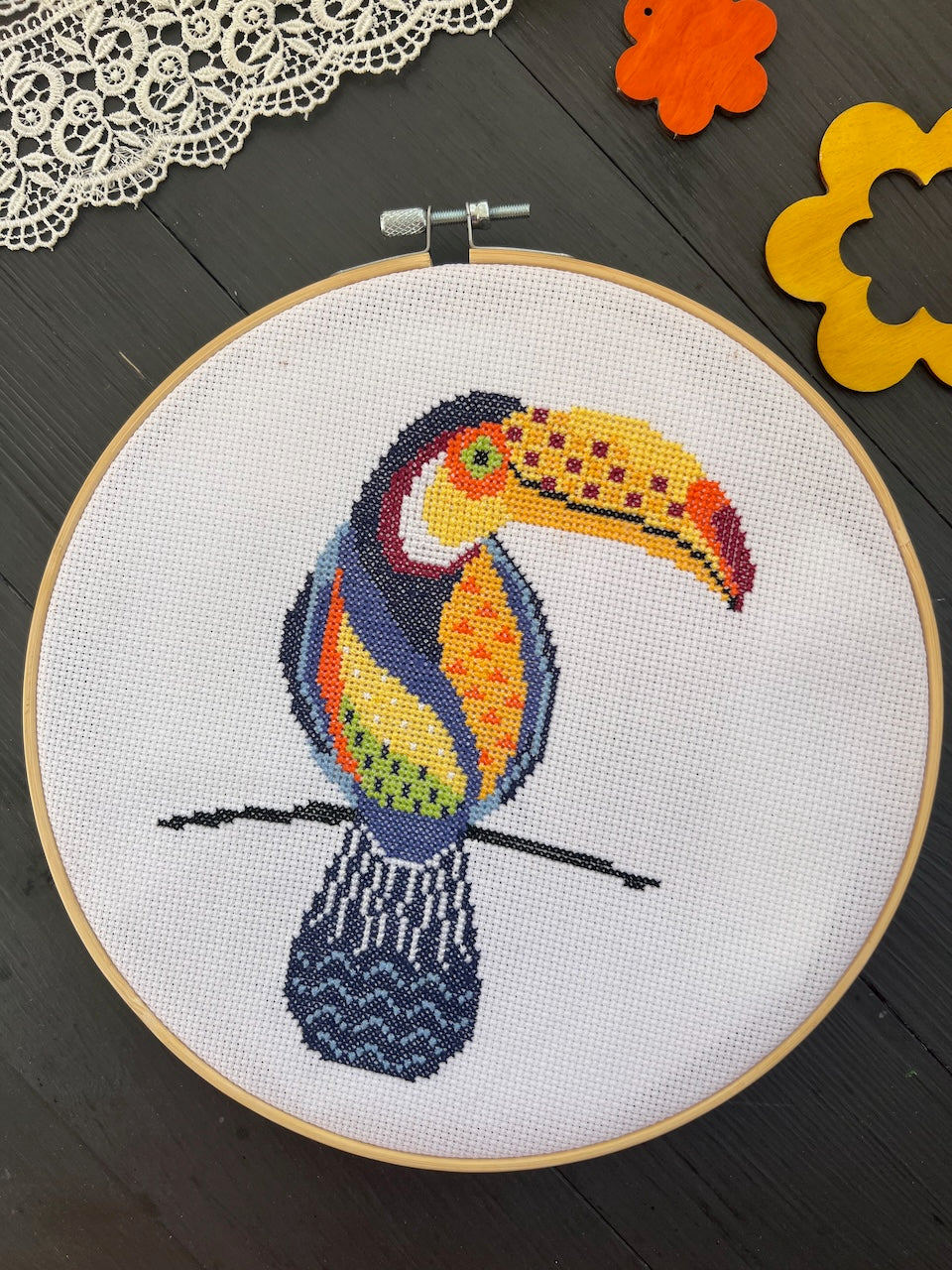 Toucan - cross stitch pattern