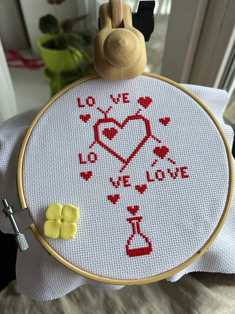red heart cross stitch pattern